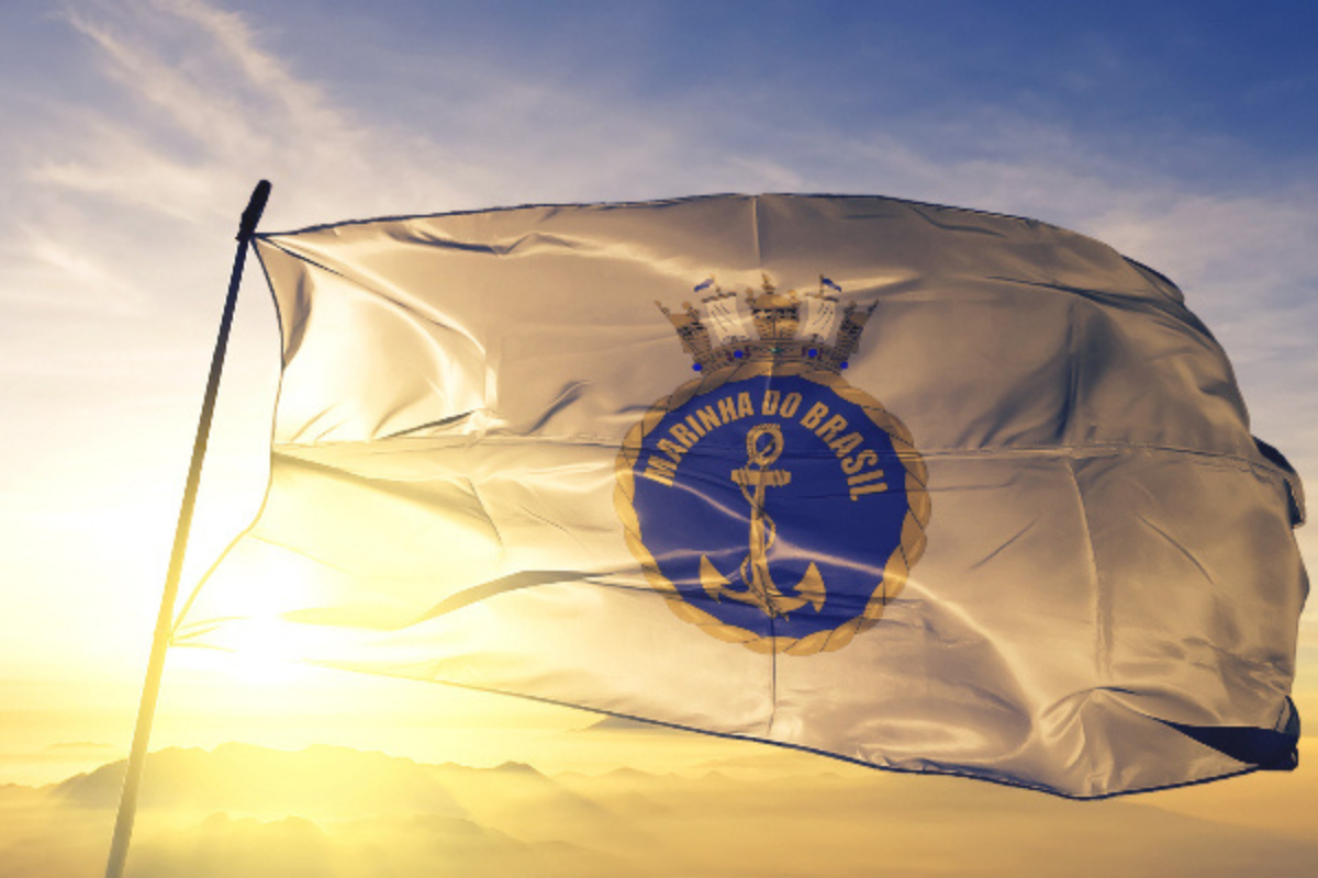 Concurso da Marinha: A imagem mostra uma bandeira da Marinha do Brasil